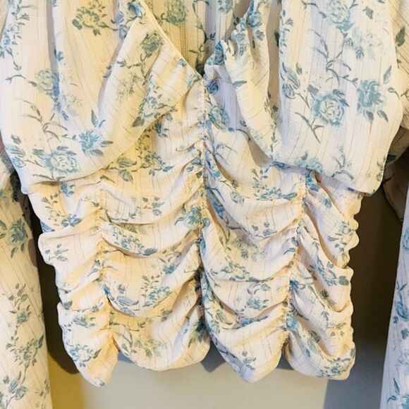 Free People Final Rose Blouse Balloon Sleeves Smocked in Vintage Combo Medium - Picture 5 of 9